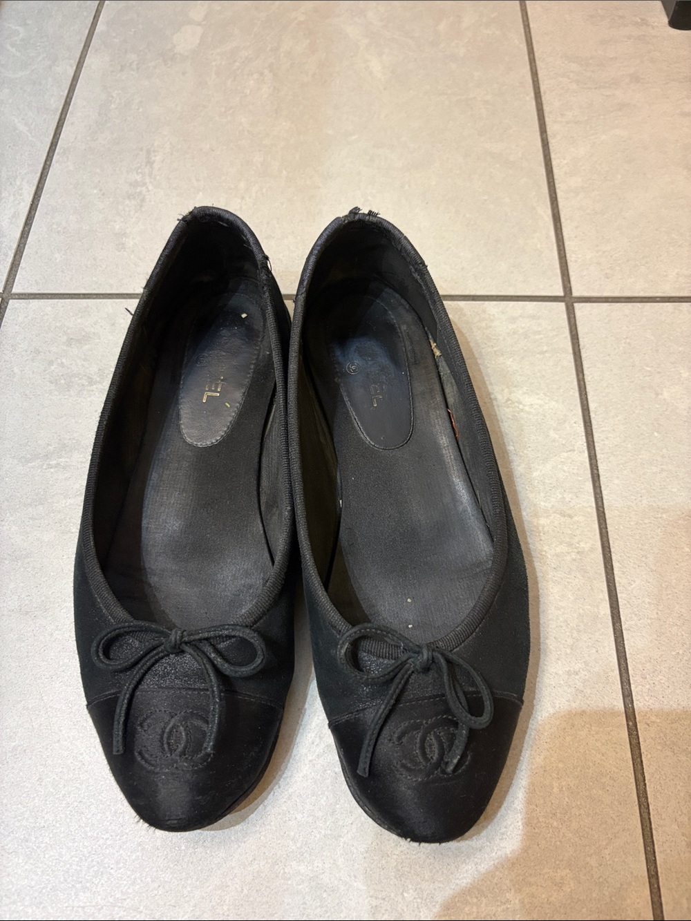 Chanel Satin Black Women's Ballet Flats with Bow 37 / 7